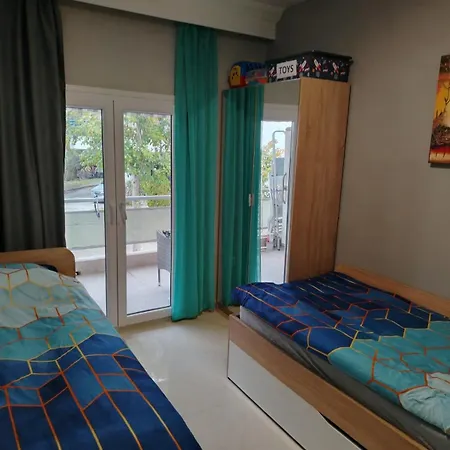 Gama Lux شقة Peraía