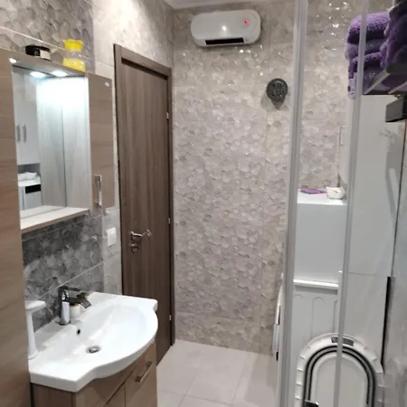 Gama Lux Апартаменты Переа